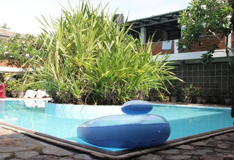 Pension (Hôtel basse catégorie) Aprima