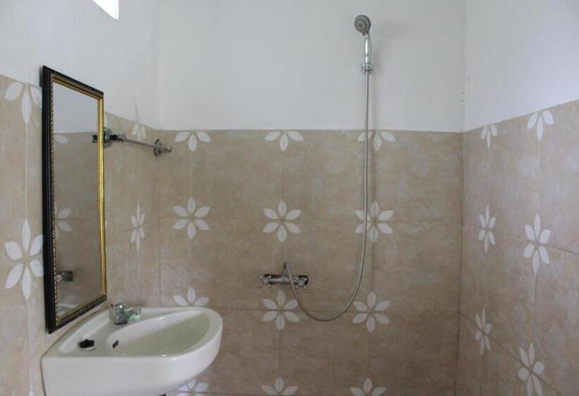 膳宿费 Pondok Tepi Sungai