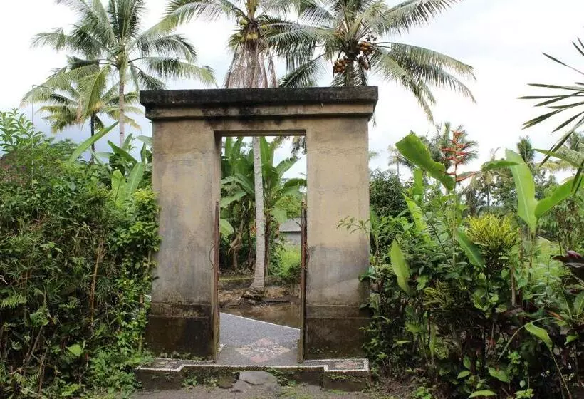 Majatalo Pondok Tepi Sungai