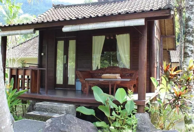 Majatalo Pondok Tepi Sungai