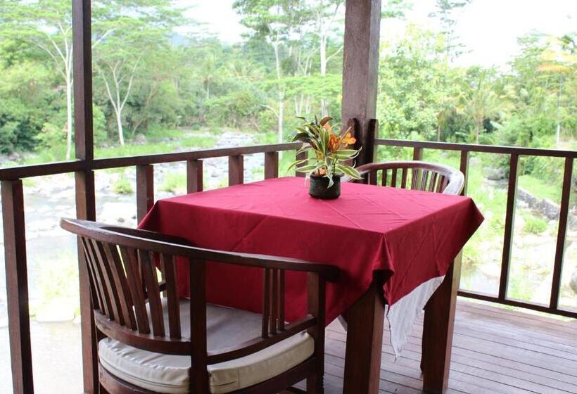 膳宿费 Pondok Tepi Sungai