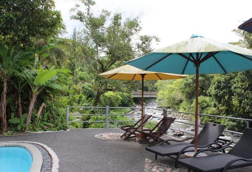 膳宿费 Pondok Tepi Sungai