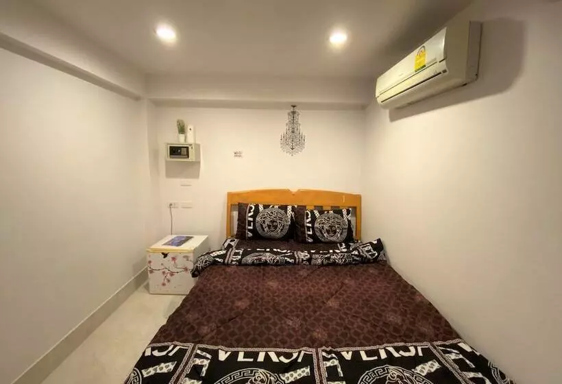 پانسیون Som Guesthouse