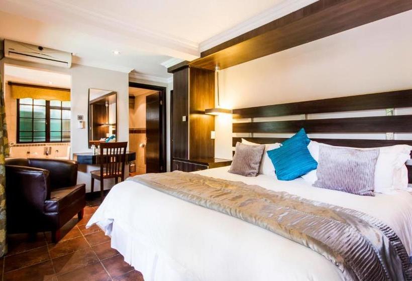 פנסיון @the Villa Guest House