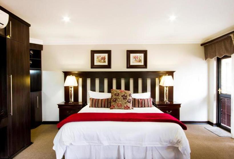 פנסיון @the Villa Guest House