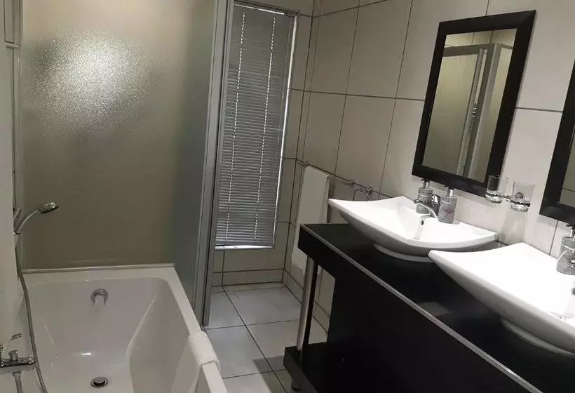 Majatalo @the Villa Guest House