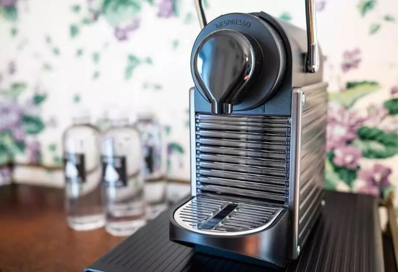 ユースホステル Homeport Inn And Tavern