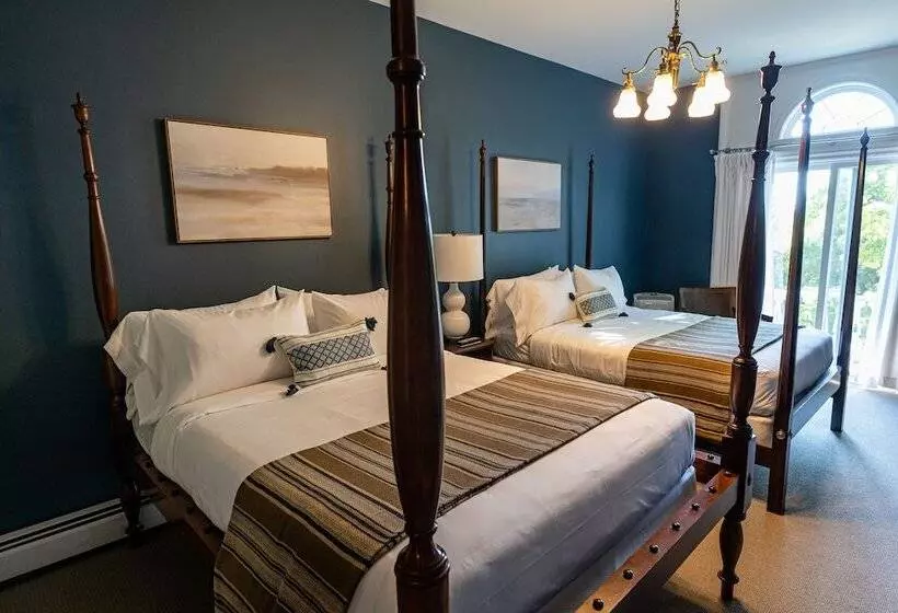 ユースホステル Homeport Inn And Tavern