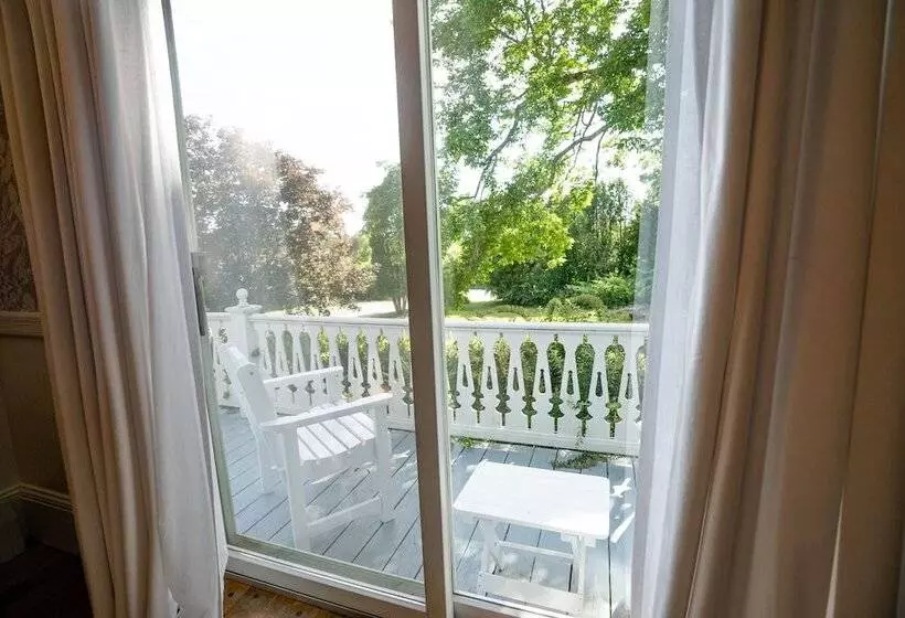 ユースホステル Homeport Inn And Tavern