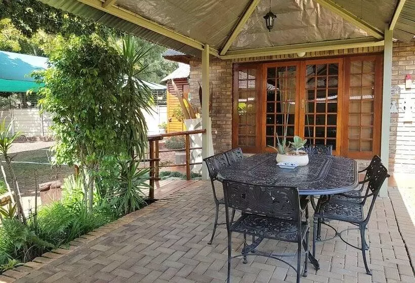 Majatalo Aandbloem Guest House