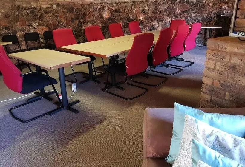 Majatalo Aandbloem Guest House