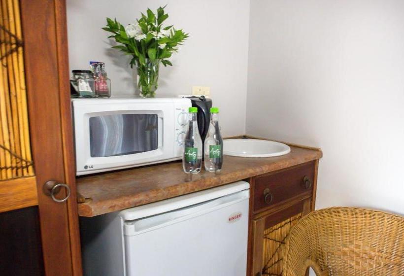 פנסיון Amity Guesthouse