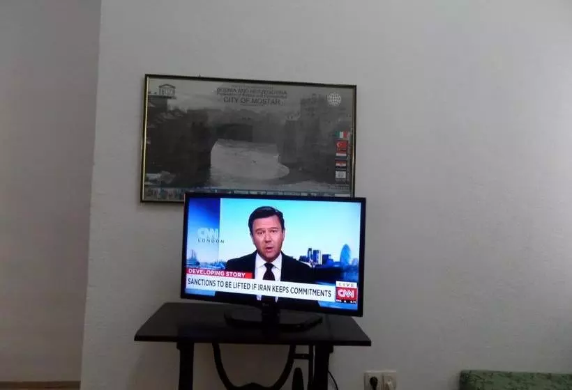 پانسیون Green River Apartment