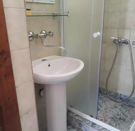 پانسیون Guest House Sandra