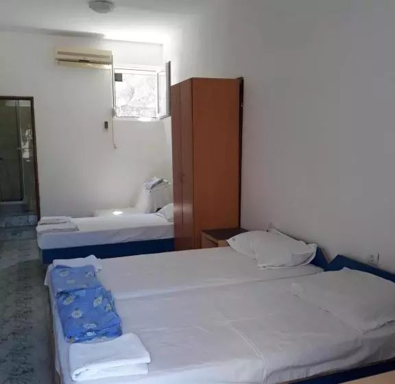 پانسیون Guest House Sandra
