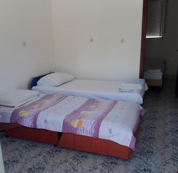 پانسیون Guest House Sandra