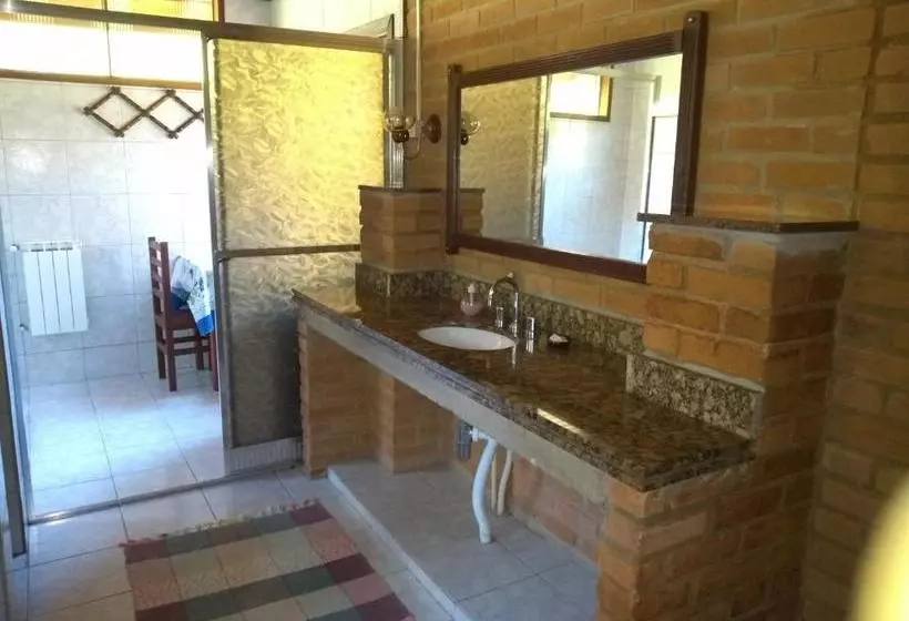 Majatalo Pousada Na Colina