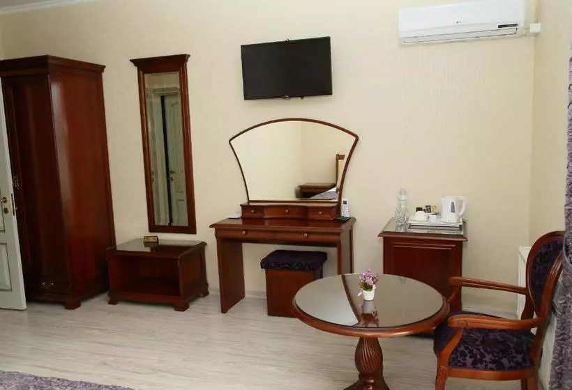 Majatalo Prima Villa Guest House