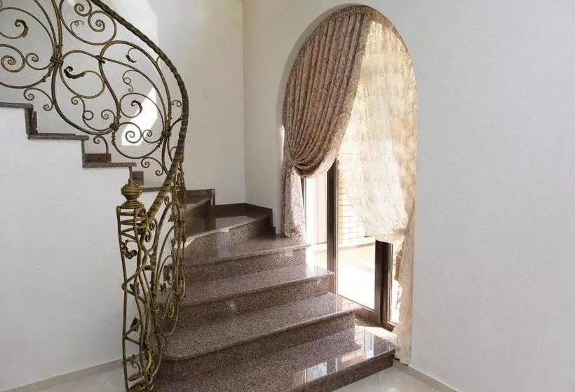 Majatalo Prima Villa Guest House