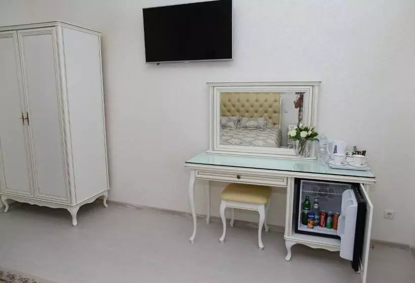 Majatalo Prima Villa Guest House