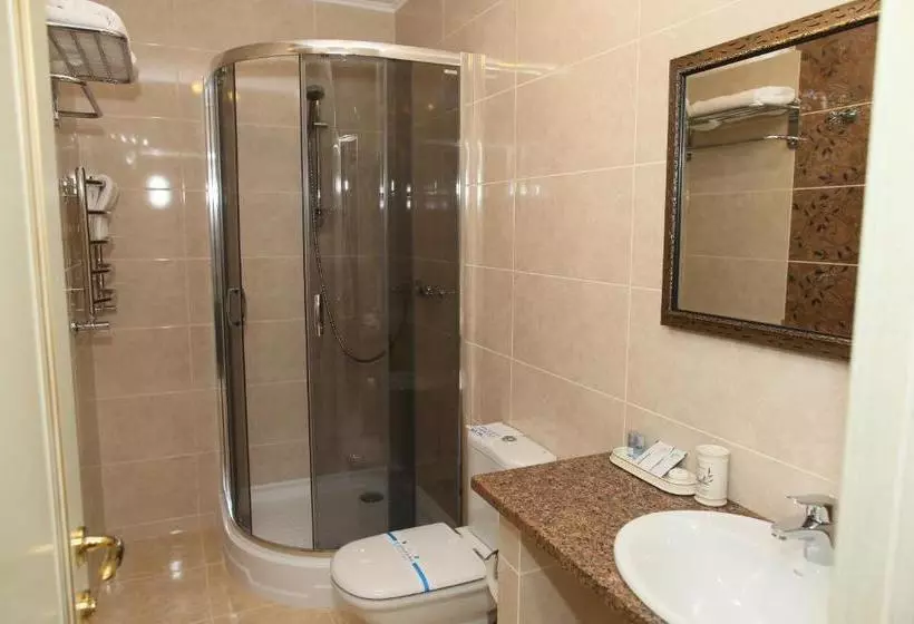 Majatalo Prima Villa Guest House