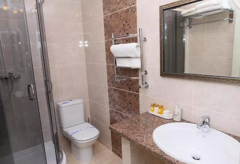 Majatalo Prima Villa Guest House