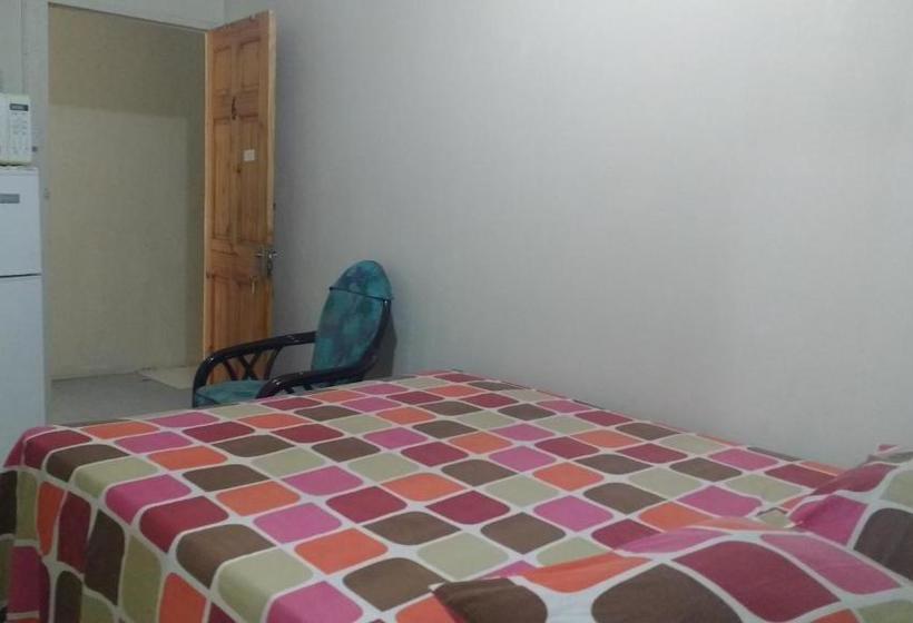 پانسیون Yard Style