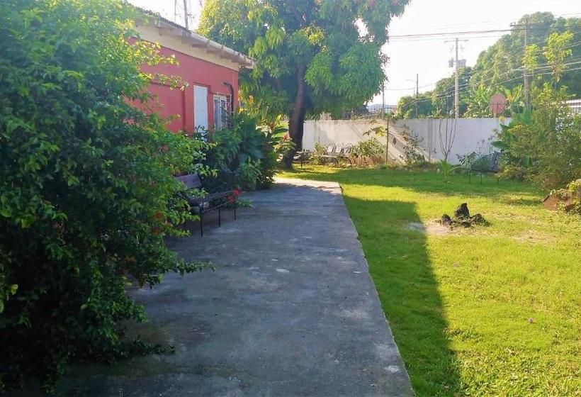 پانسیون Yard Style