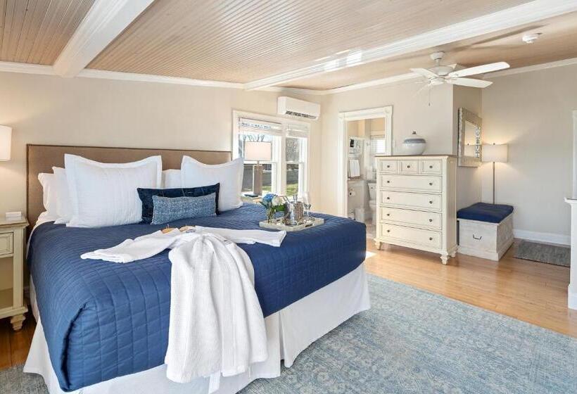 住宿加早餐  Inn On The Sound