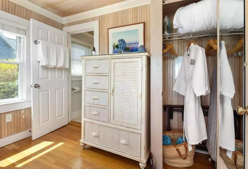 Aamiaismajoitus (B&B) Inn On The Sound