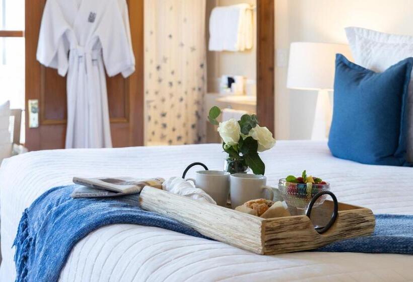 住宿加早餐  Inn On The Sound