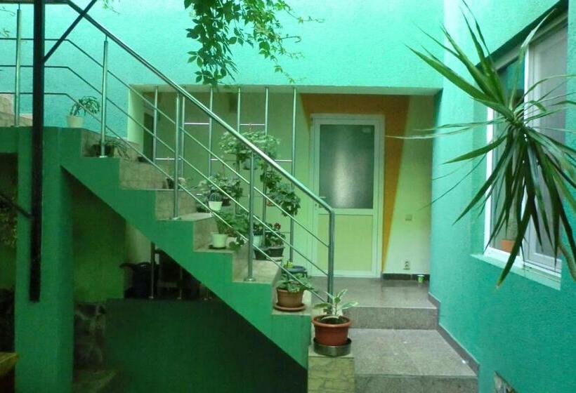 פנסיון Casa Silvia