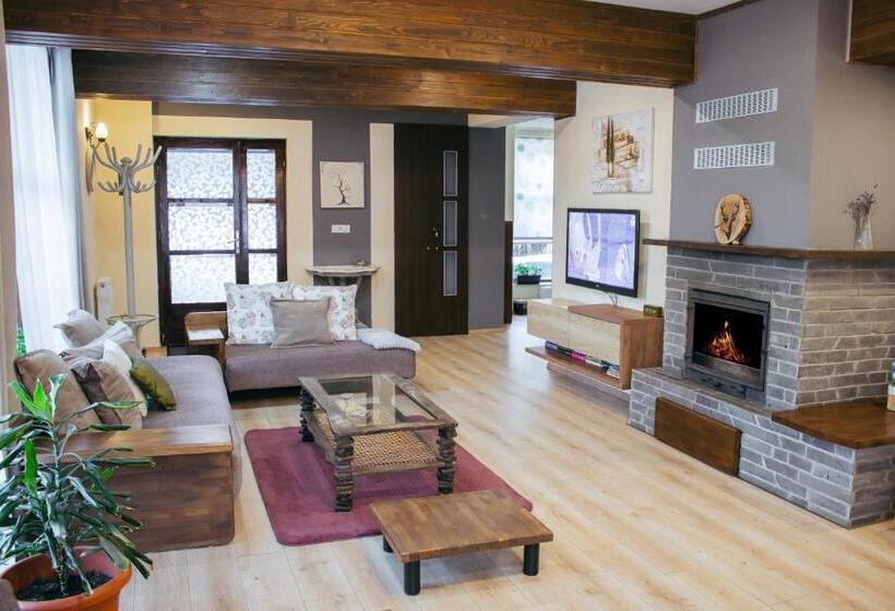 膳宿费 Casa Traian