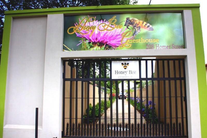 پانسیون Honey Bee Guesthouse