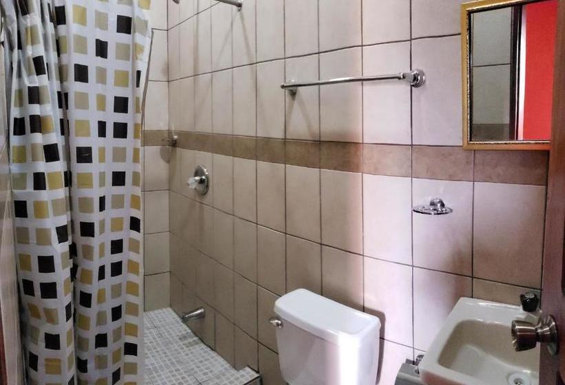 پانسیون Hostal Casa Vieja