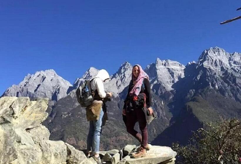 פנסיון October Inn