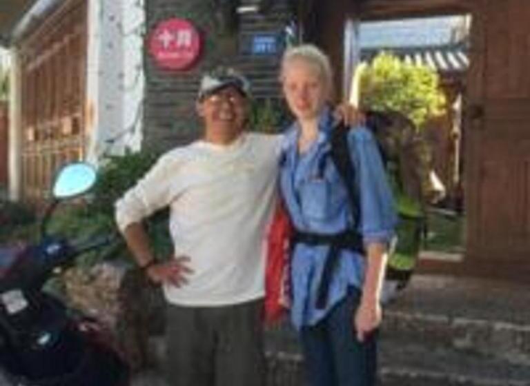 פנסיון October Inn