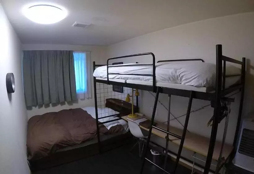 Majatalo P Dash Garden Backpackers