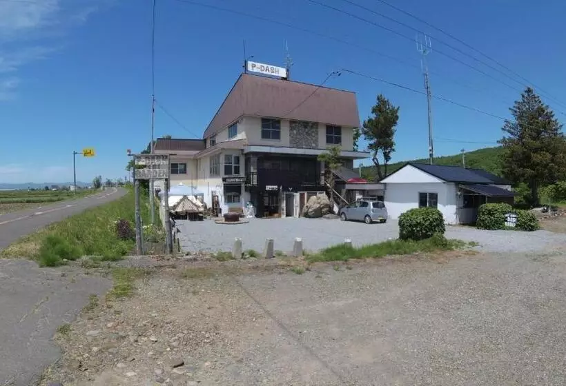 Majatalo P Dash Garden Backpackers