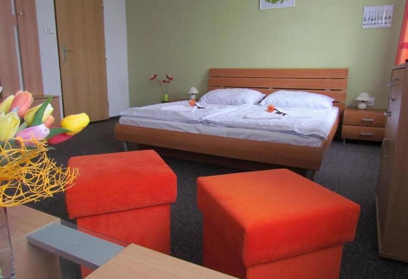 ペンション Penzion Oregano Třeboň