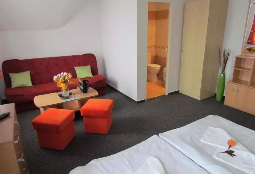 ペンション Penzion Oregano Třeboň