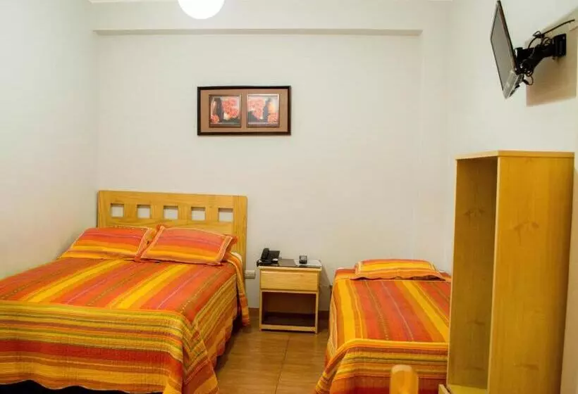 پانسیون Takora Inn