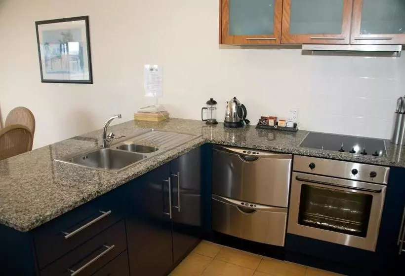 The Reef Beachfront Apartments