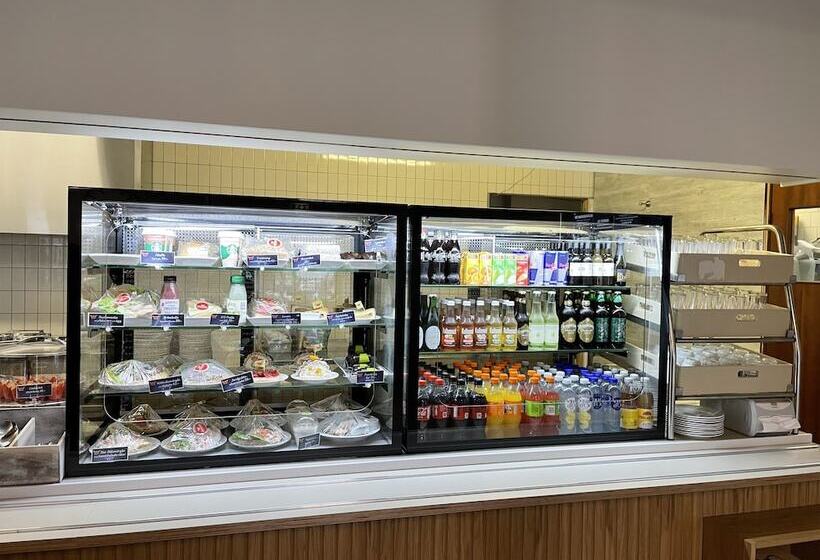 הוסטל Rasta Bromölla