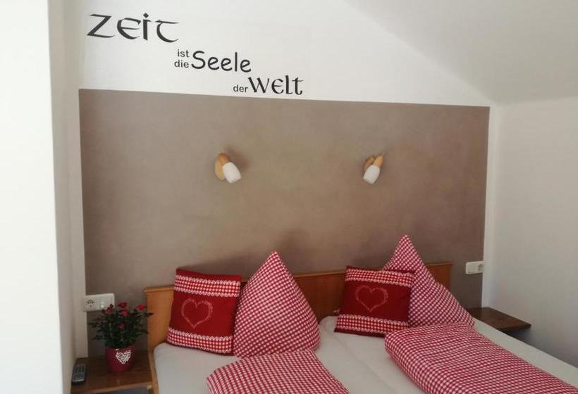 הוסטל Gasthof Luggau