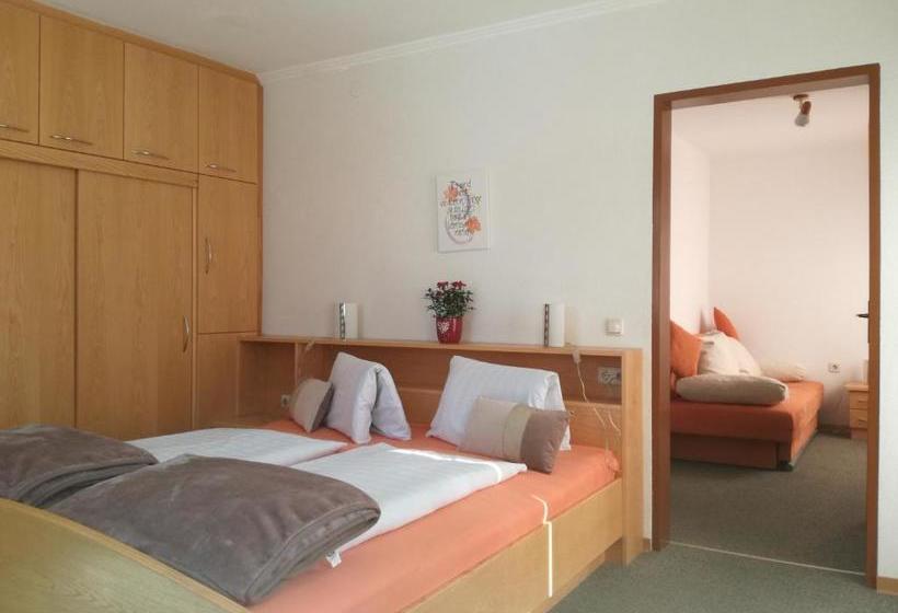 הוסטל Gasthof Luggau