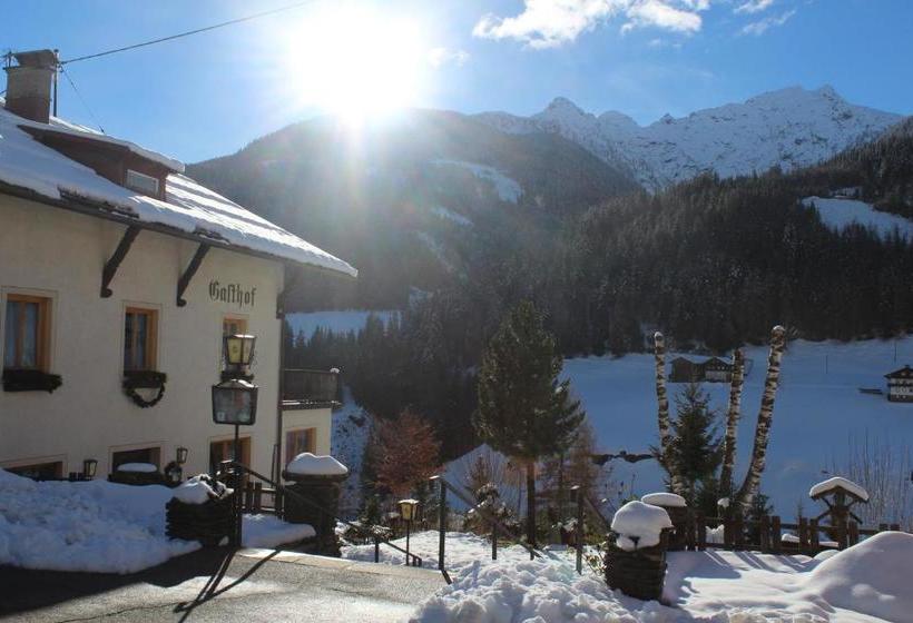 הוסטל Gasthof Luggau