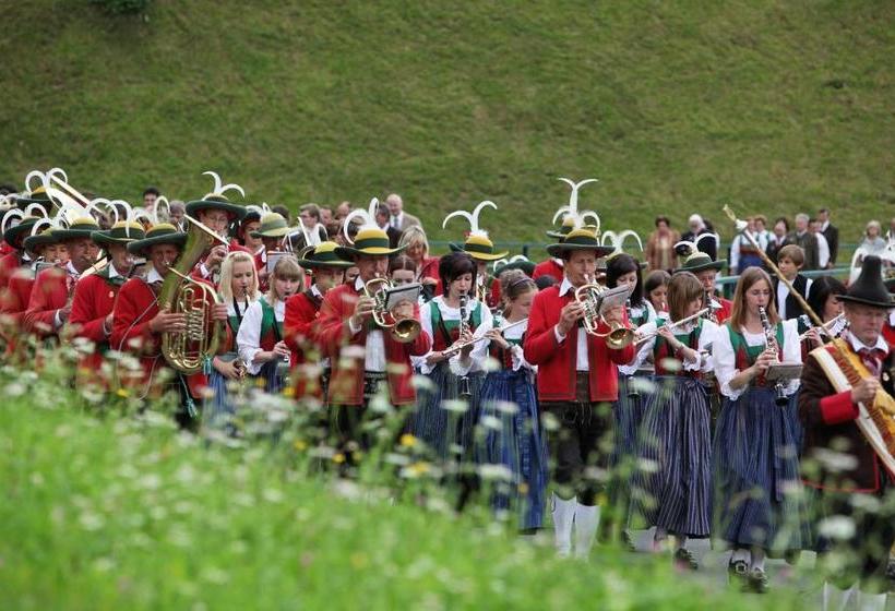 הוסטל Gasthof Luggau