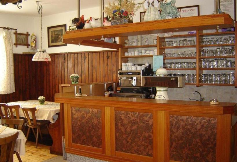 فندق صغير Gasthof Zum Heiligen Nikolaus