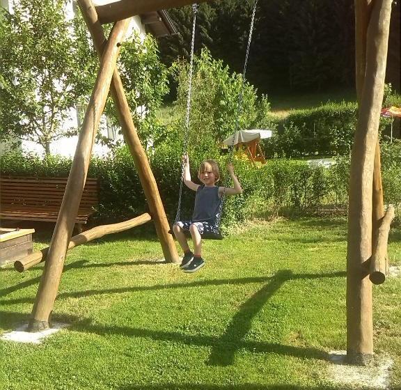 فندق صغير Gasthof Zum Heiligen Nikolaus